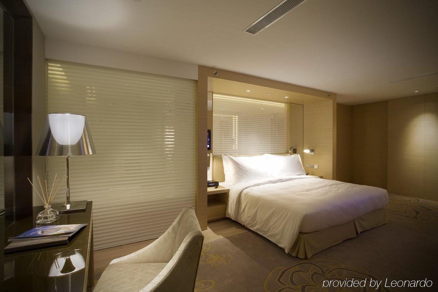 Viva Macau-fomerly Million Dragon Hotel Macau