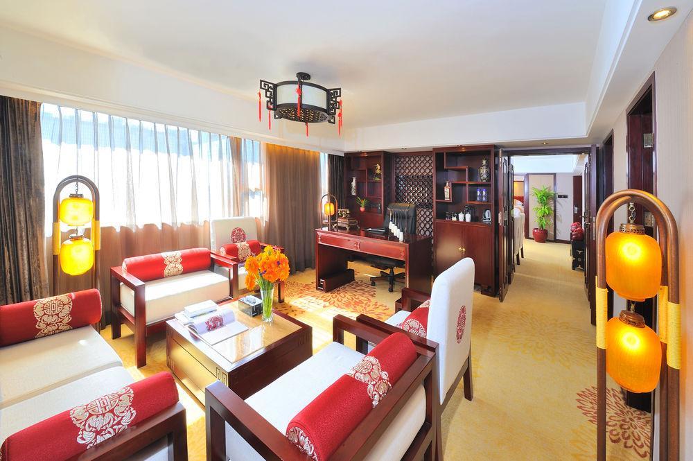 Beverly Plaza 4*