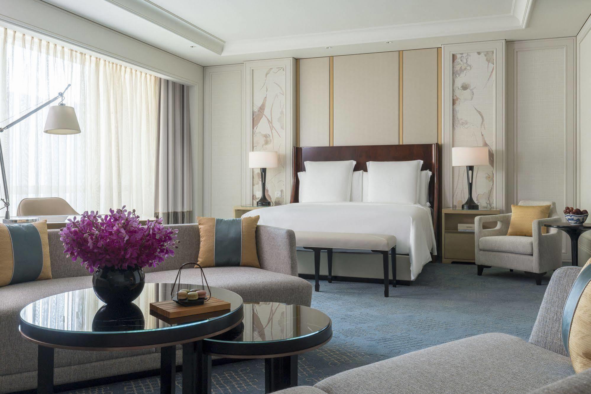 Hotel Four Seasons 5*