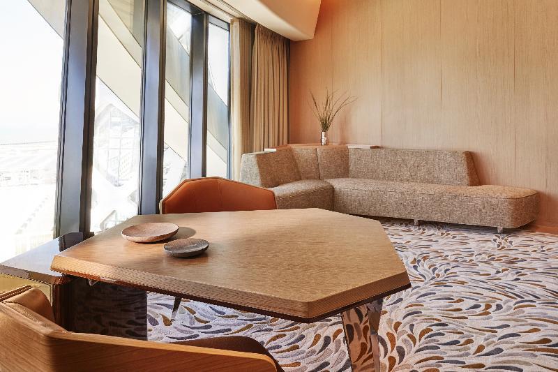Hotel Of Dreams - The Countdown 4*