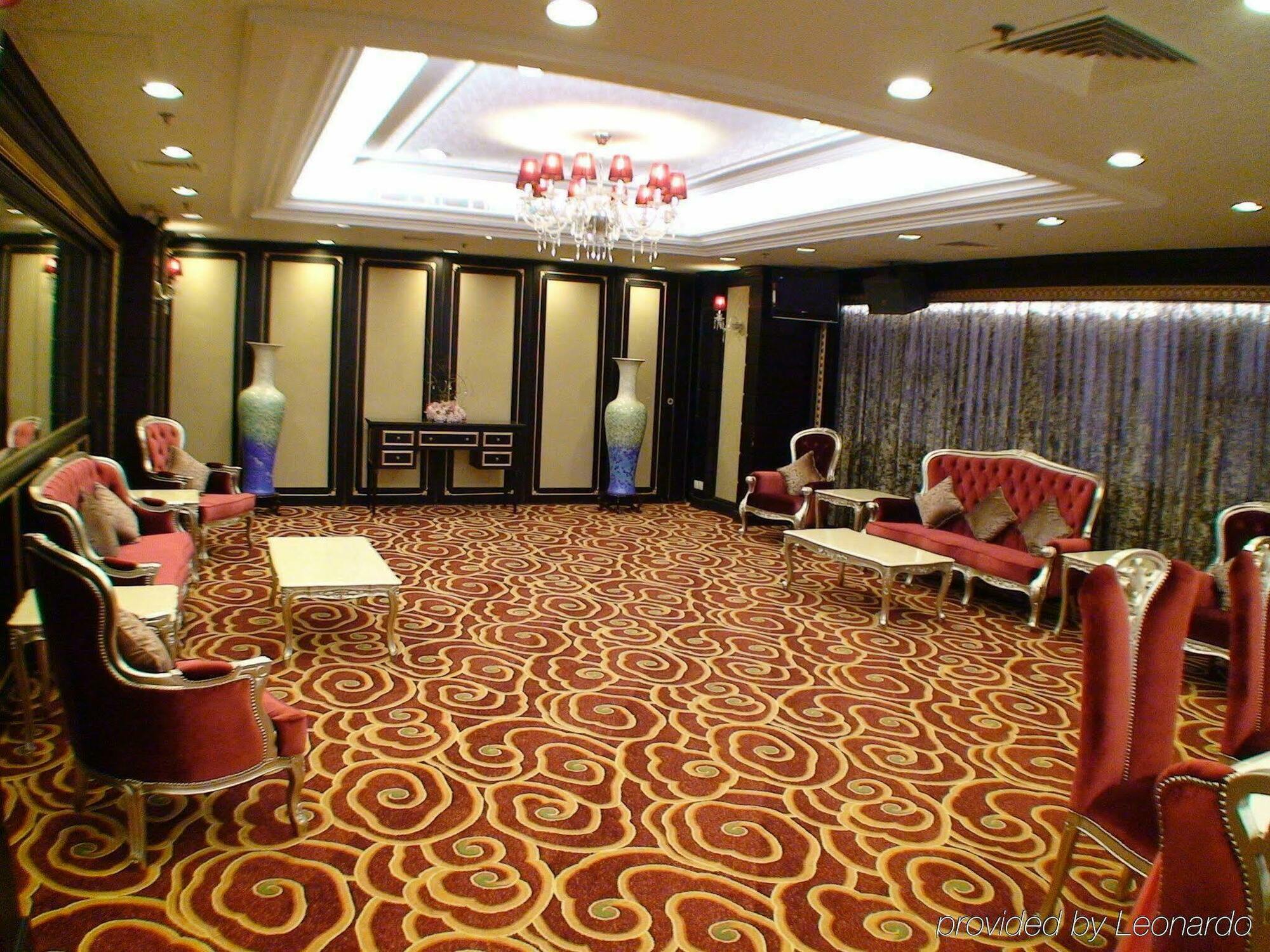 Beverly Plaza 4* Macau